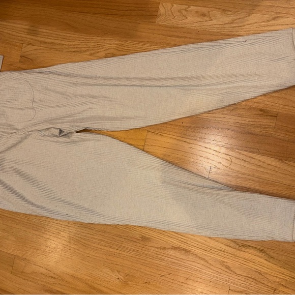 Alo Muse Set Size M - Picture 7 of 8